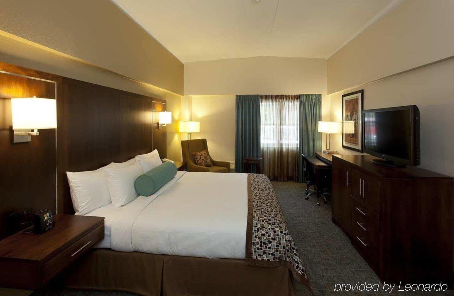 Doubletree By Hilton Cape Cod - Hyannis Hotel Kültér fotó